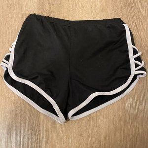 Sho Sho Black and white yoga shorts